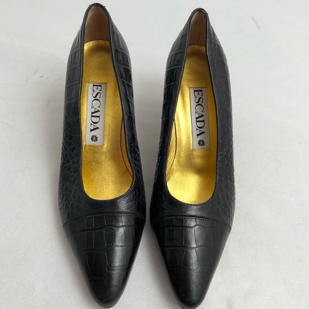 Escada black textured leather pumps 8.5